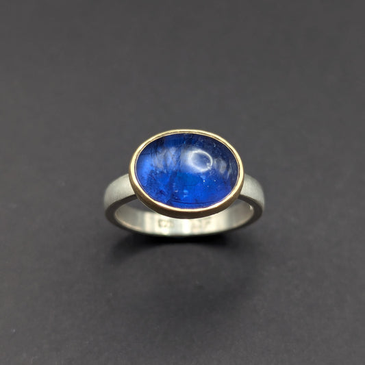 Tanzanite Cabochon Ring - Size 7
